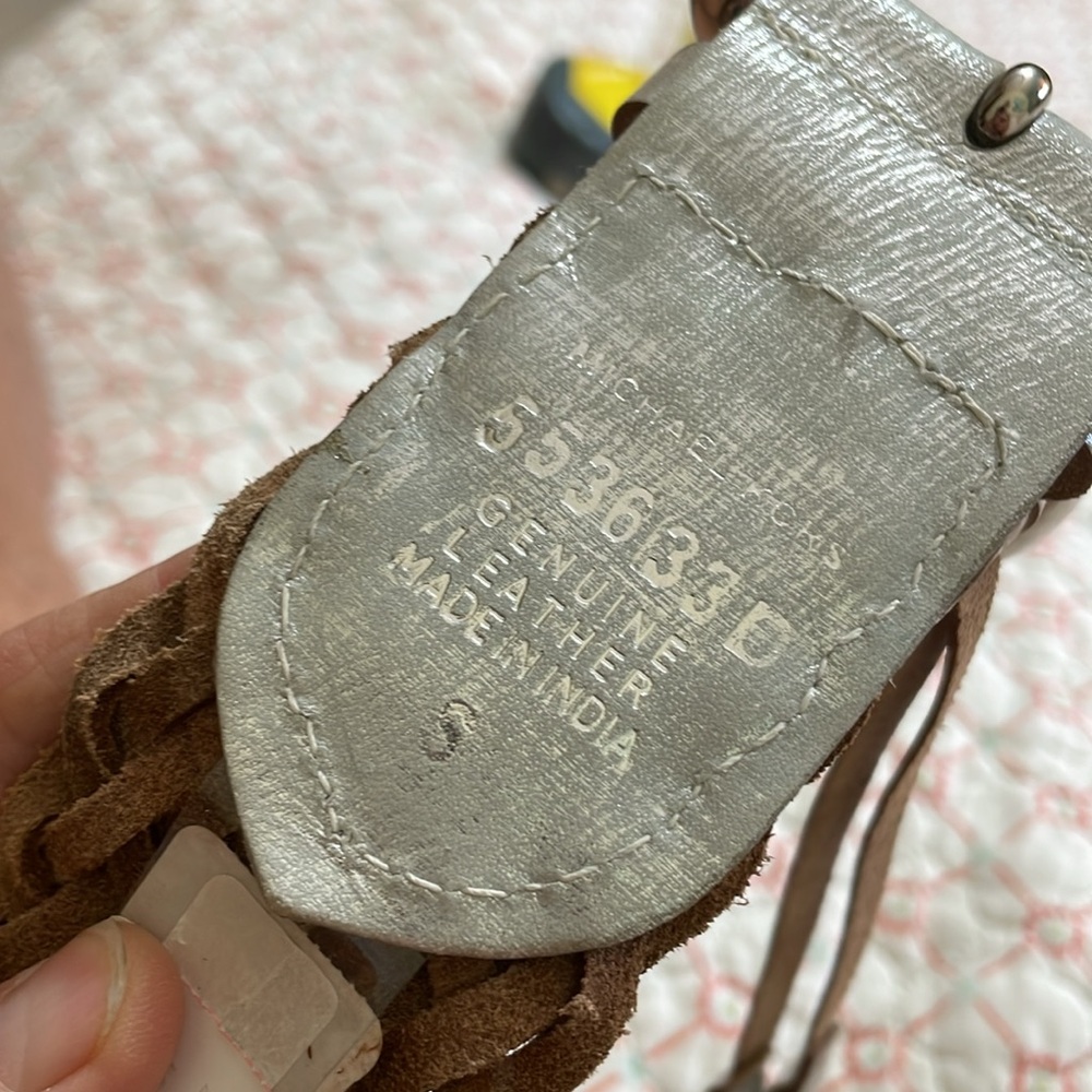 Michael Kors, silver wide woven leather with  logo statement  belt - Picture 5 of 7